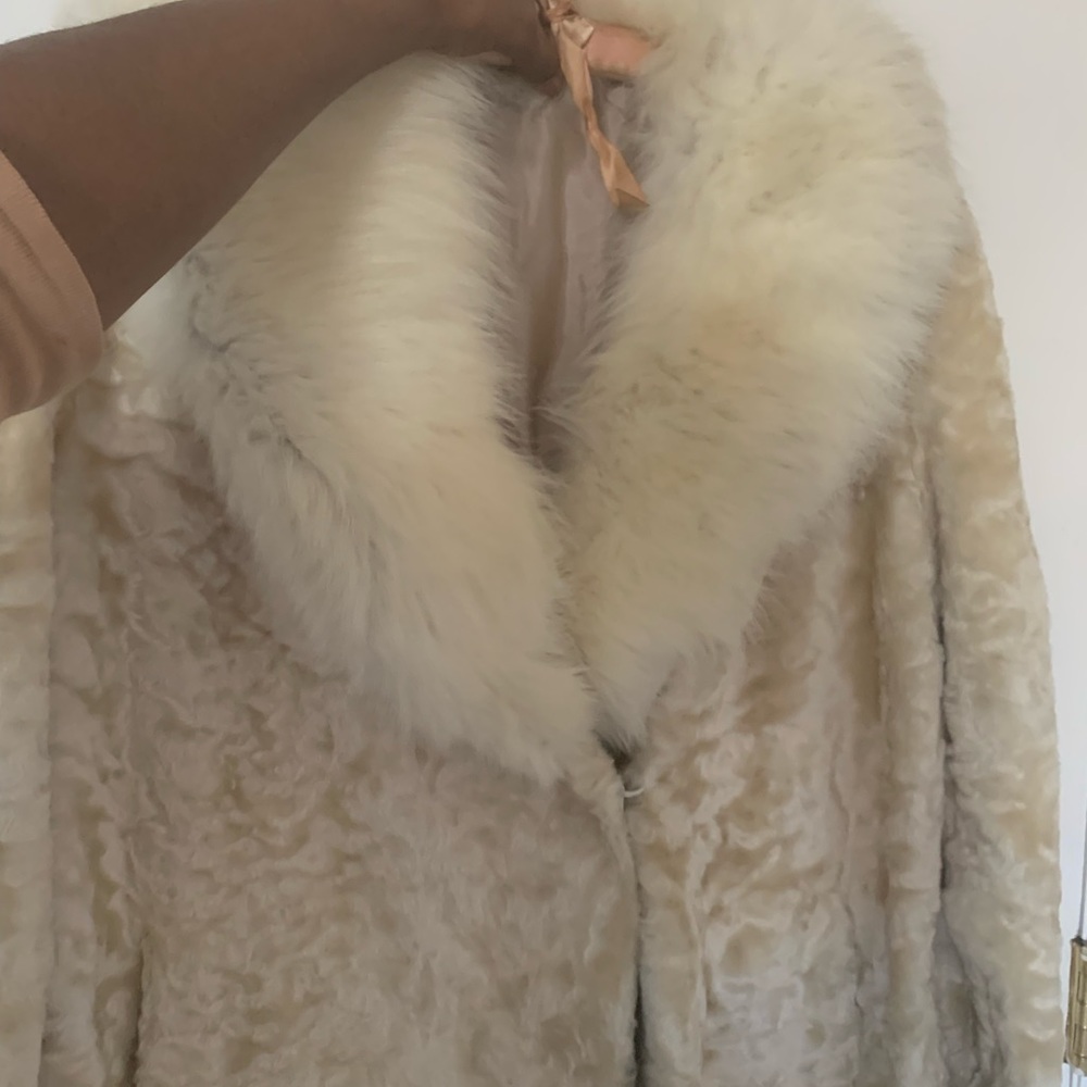 Cream Vintage Fur